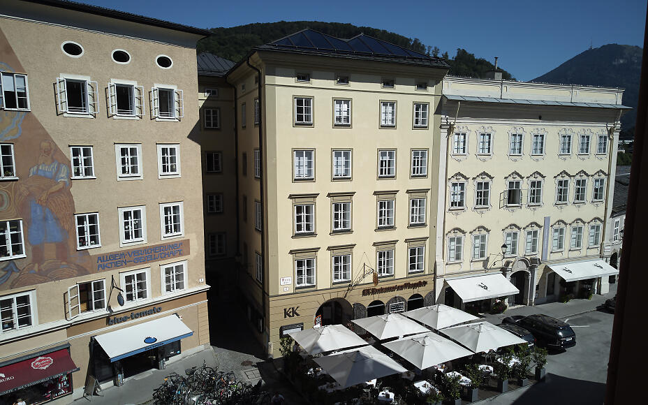 Exterior view Koller+Koller Waagplatz in the old town of Salzburg